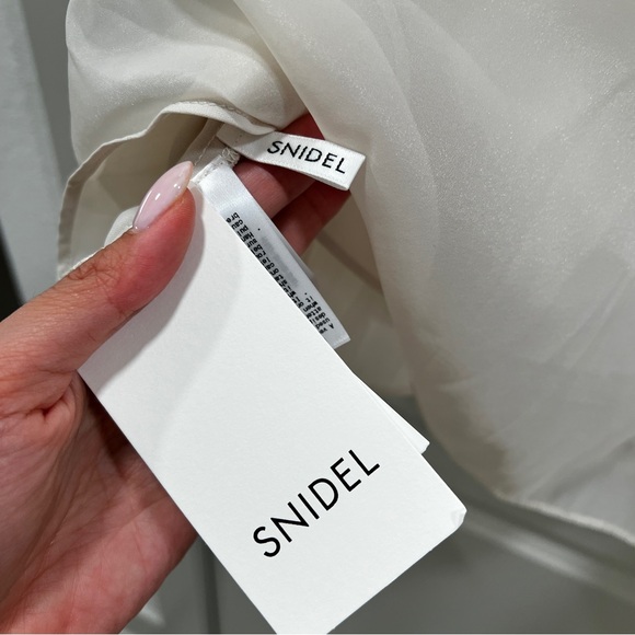 SNIDEL Organic See Through Puff Sleeve Blouse - Picture 5 of 5